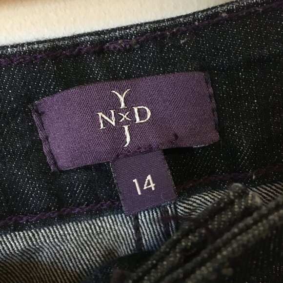 NYDJ Jeans Dark Blue Ankle Jeans With Ankle Zippers - Picture 9 of 10